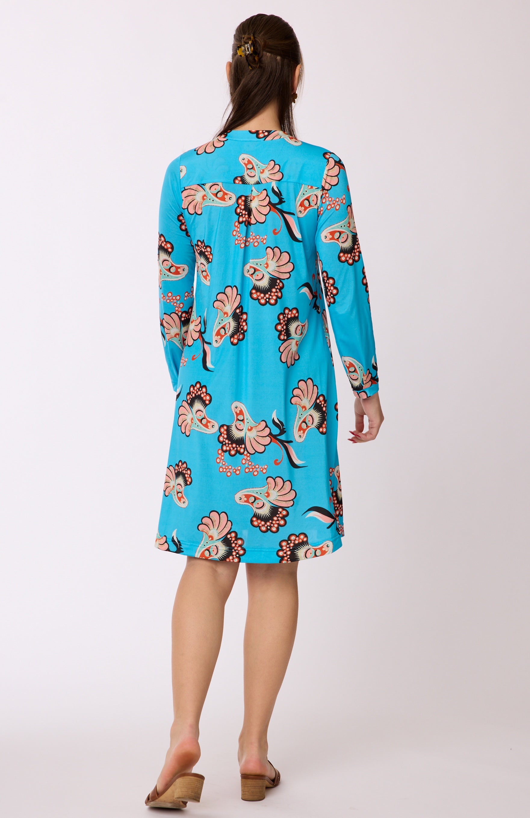 Kleid mit Knopfleiste und Muster von dem Hamburger Modelabel stegmann mode