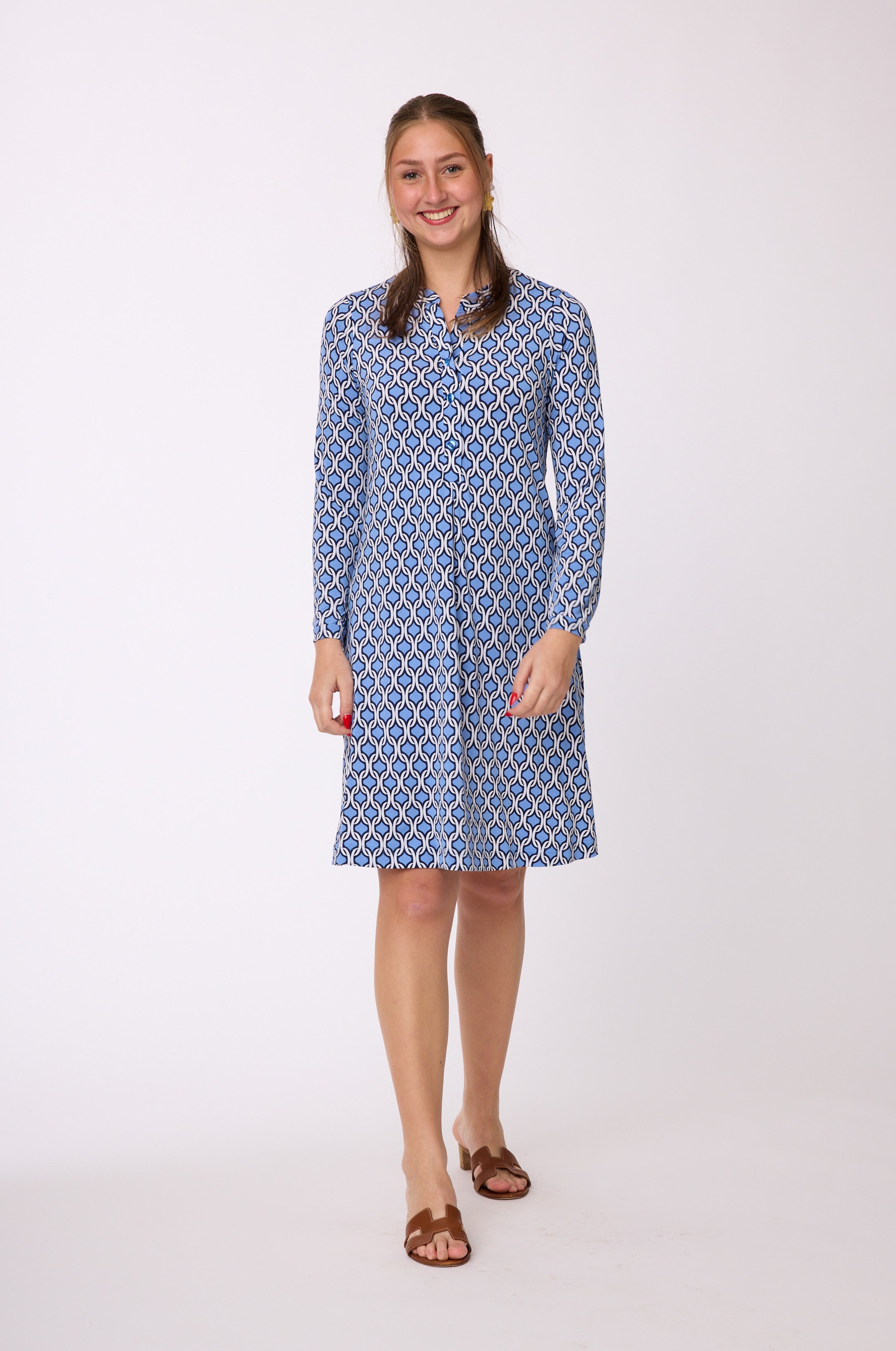 Kleid mit Knopfleiste und Muster von dem Hamburger Modelabel stegmann mode