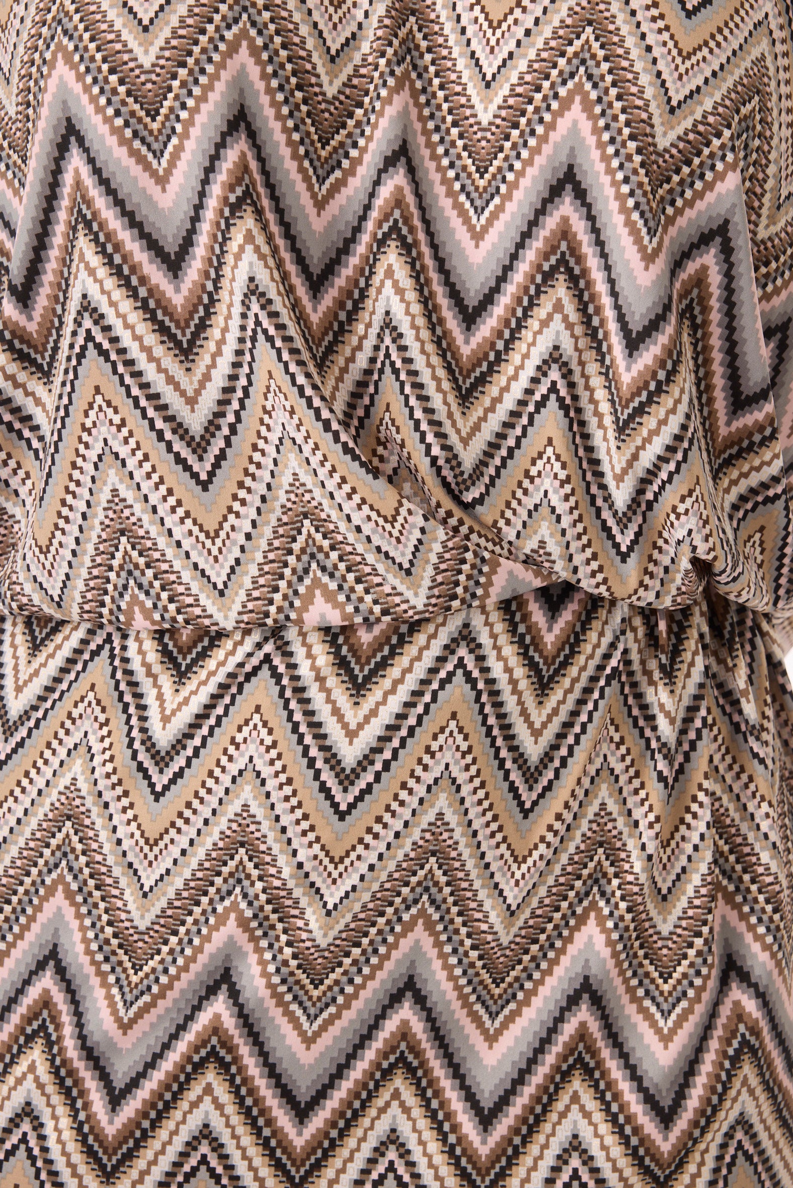 Kleid mit Muster von dem Hamburger Modelabel stegmann mode
