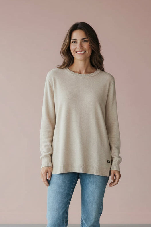 Produktfoto vom Pullover Juna in der Farbe Ecru vom Hamburger Modelabel stegmann mode