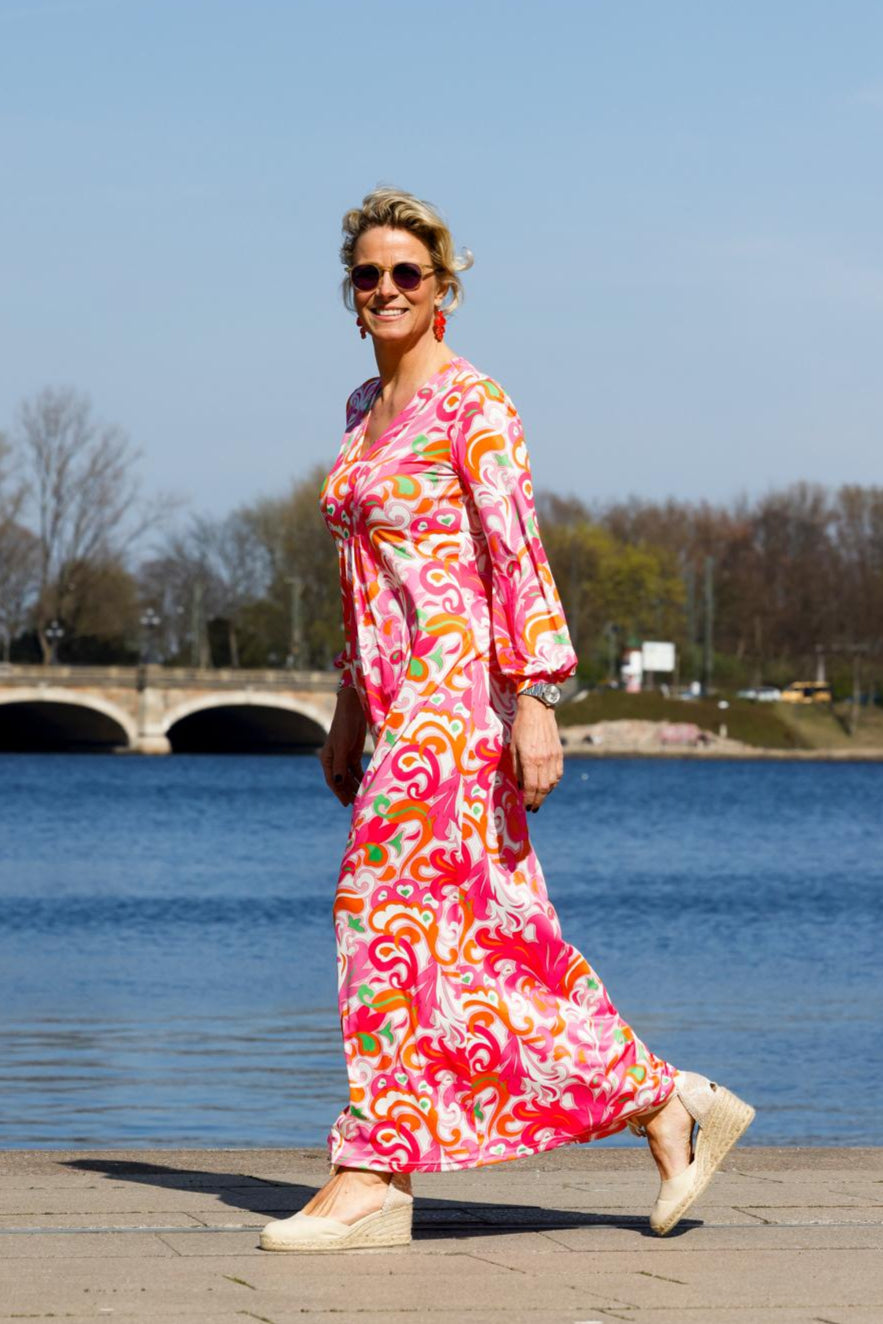 Langes Kleid mit Muster vom Hamburger Modelabel stegmann mode