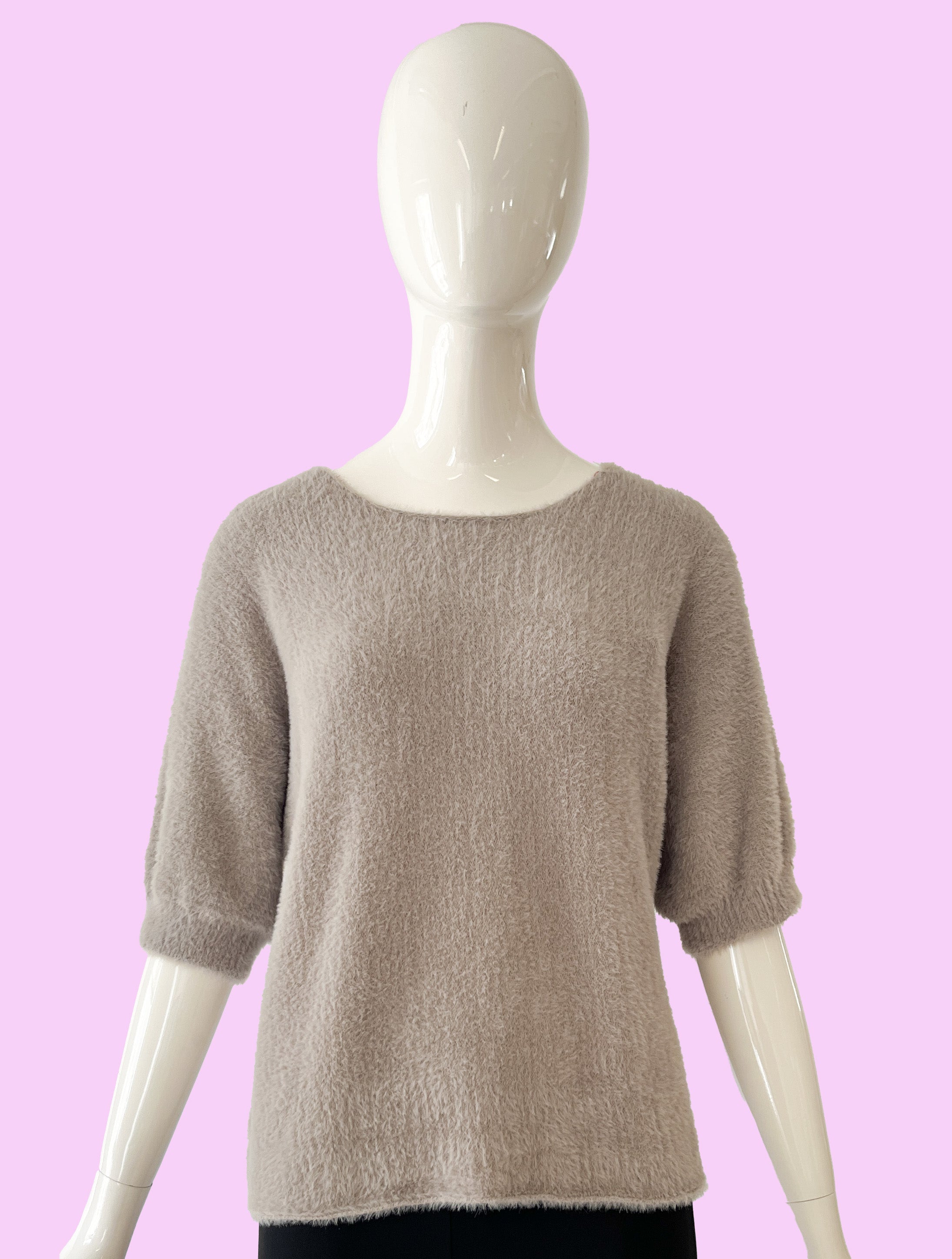 Produktfoto kuscheliger Pullover in Gris Clair mit Halbarm  vom Hamburger Modelabel stegmann mode