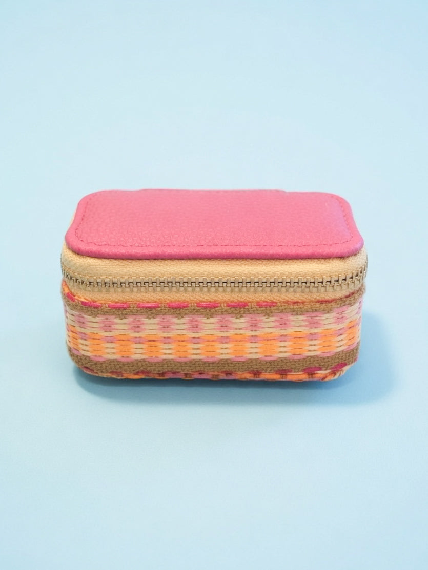 Kleines Schmucketui in der Farbe Pink vom Hamburger Modelabel stegmann mode