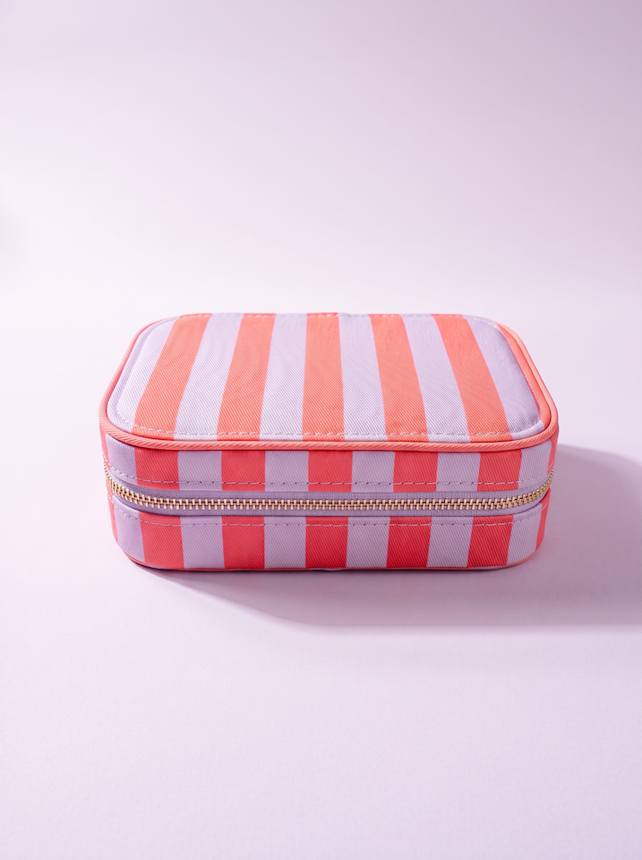 Kleines Schmucketui in der Farbe Rot / Lila vom Hamburger Modelabel stegmann mode