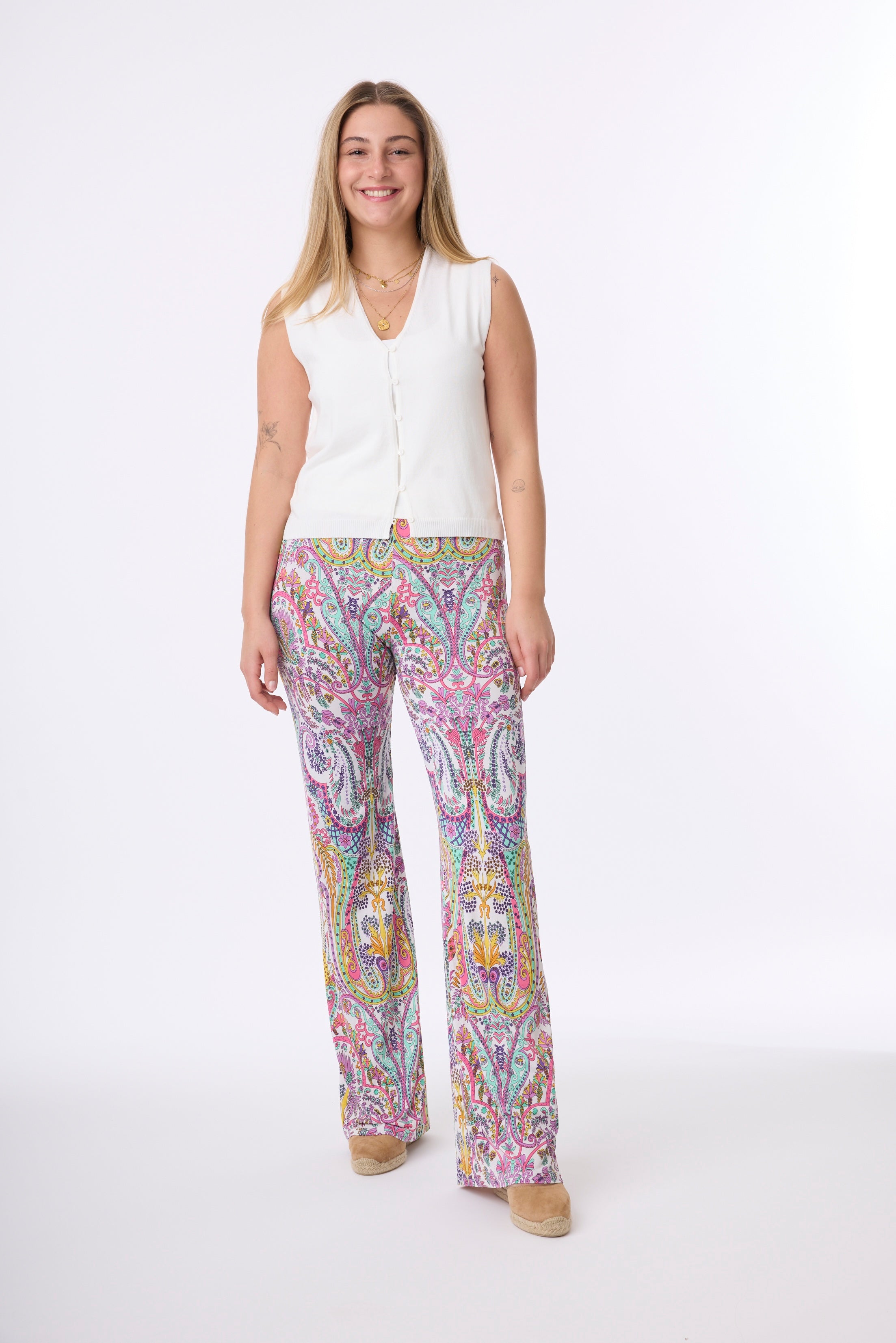 Stoffhose im Print Cashmere Palais vom Hamburger Modelabel stegmann mode
