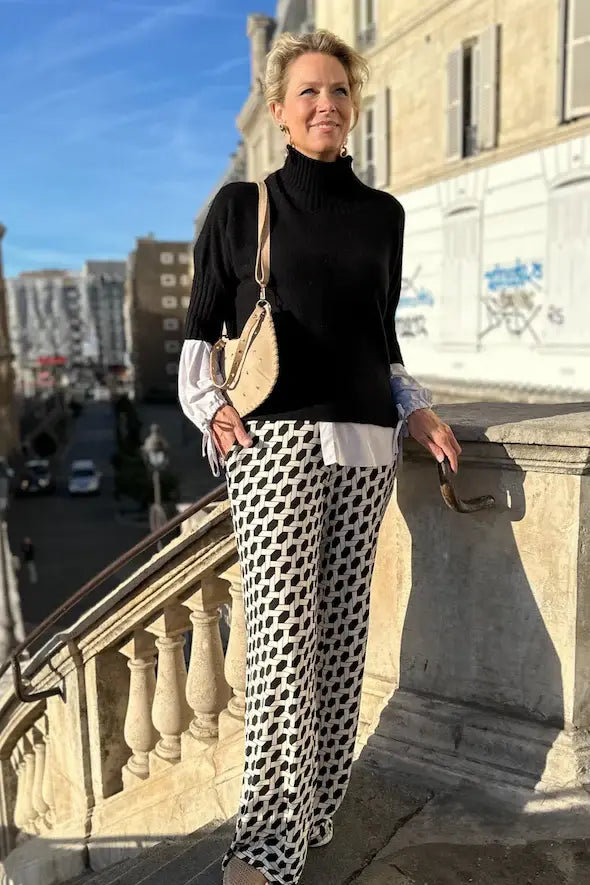 Totale von Stefanie in Hose Twin im Print Vienne vom Hamburger Modelabel stegmann mode