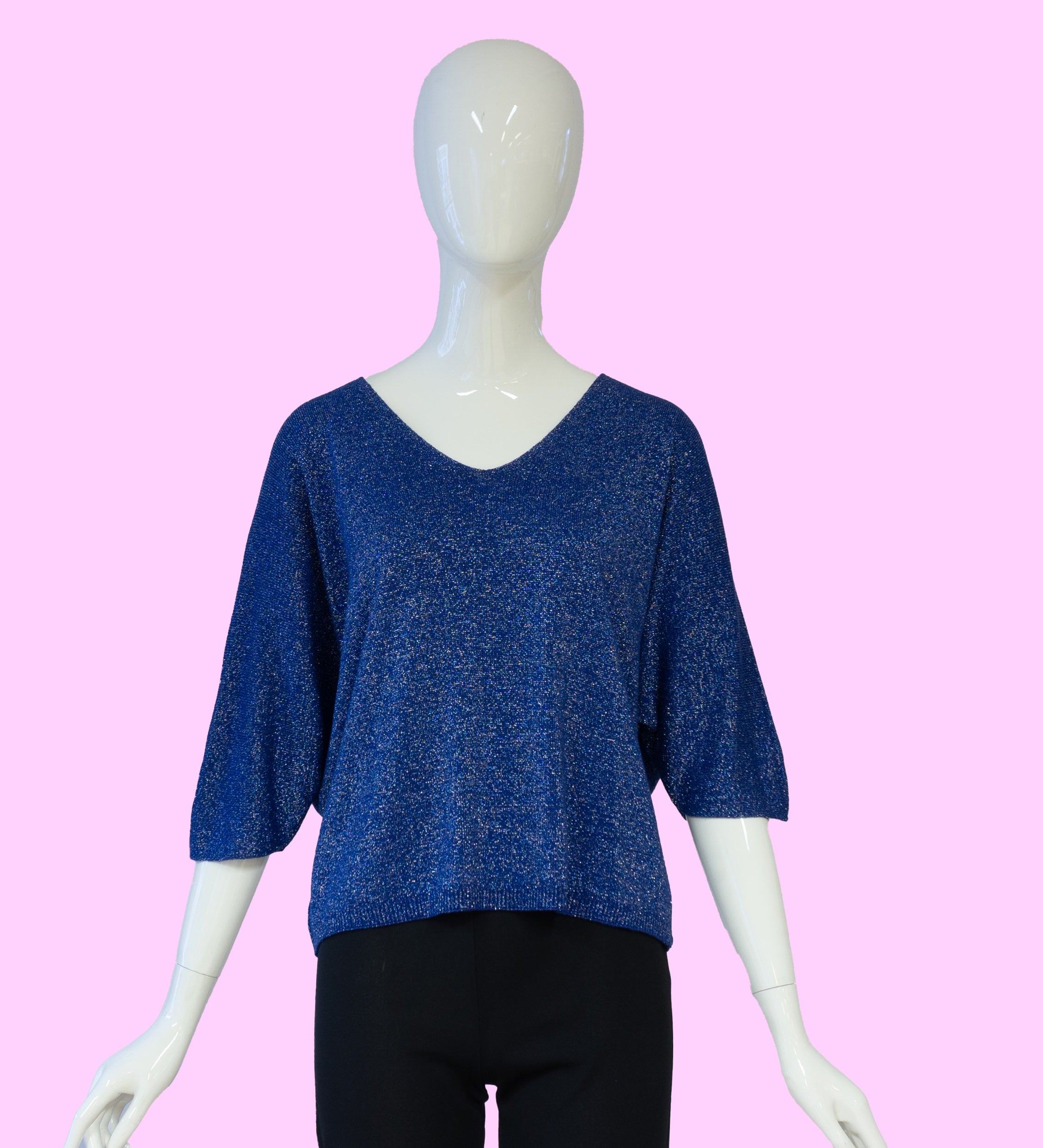 feingestrickter Pullover mit V-Ausschnitt und Glitzer vom Hamburger Modelabel stegmann mode