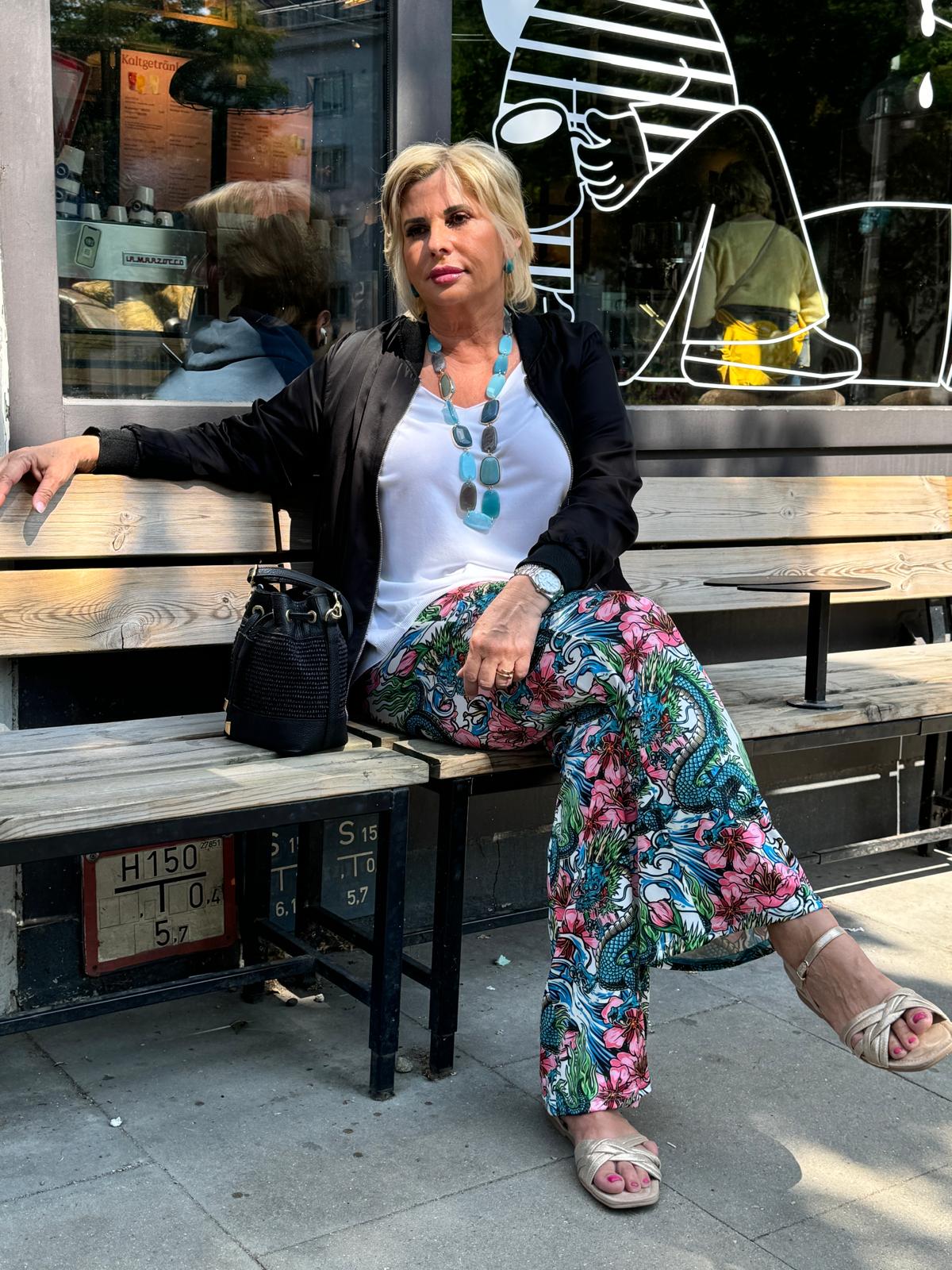 Marlene Hose mit Muster vom Hamburger Modelabel stegmann mode