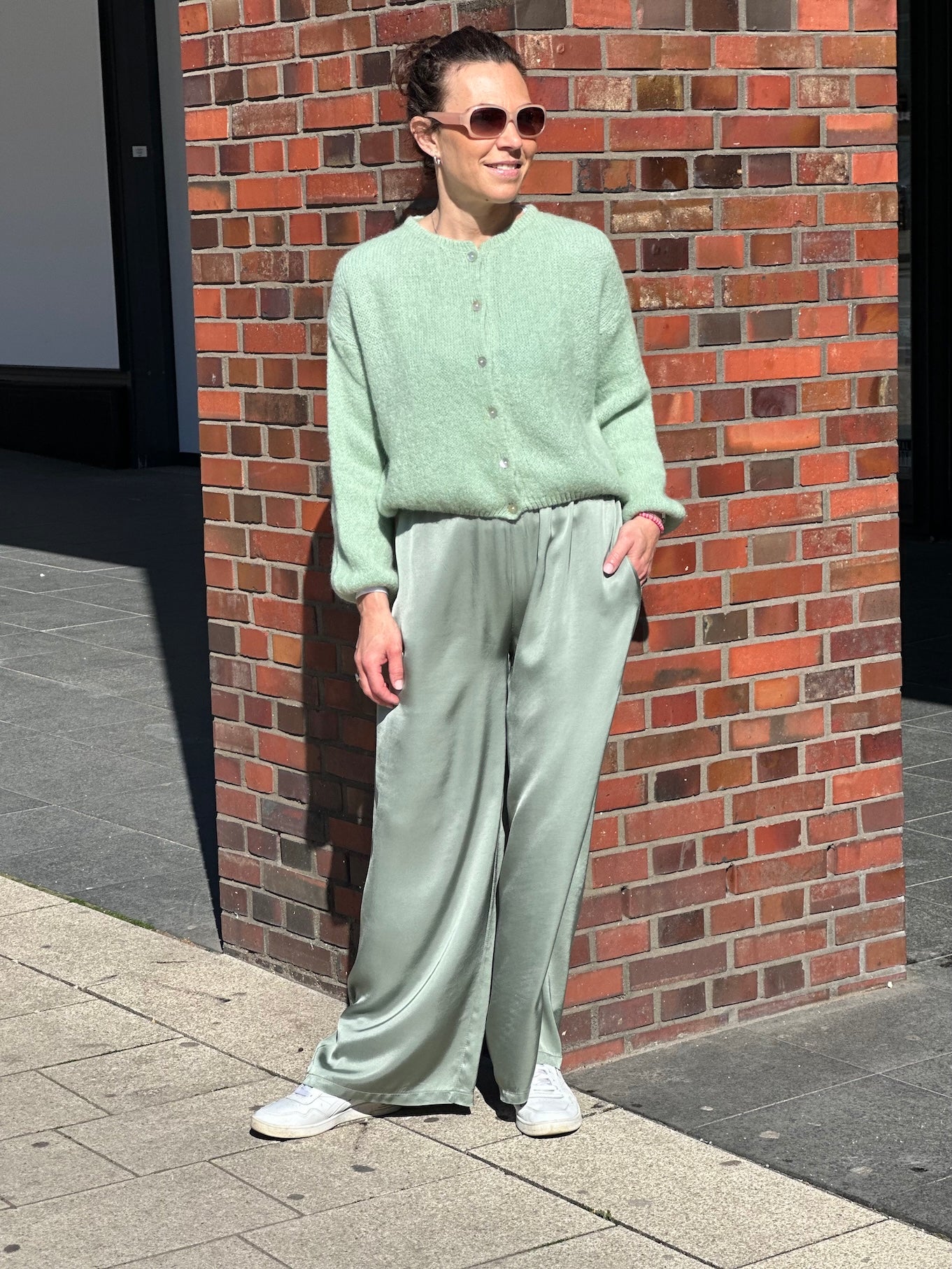 Lässige Satinhose vom Hamburger Modelabel stegmann mode